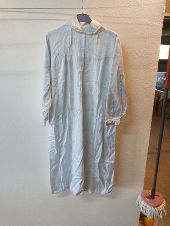 Chemise de nuit en satin taille 44