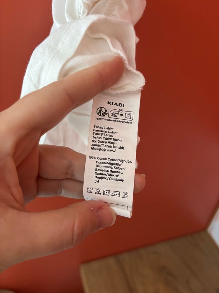 Petit top blanc Kiabi taille 3 mois neuf - photo numéro 5