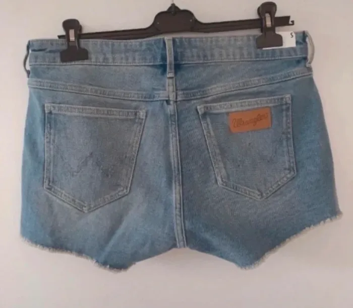 Short en Jean coupe boyfriend Wrangler taille W29 ou 38-40 - photo numéro 2