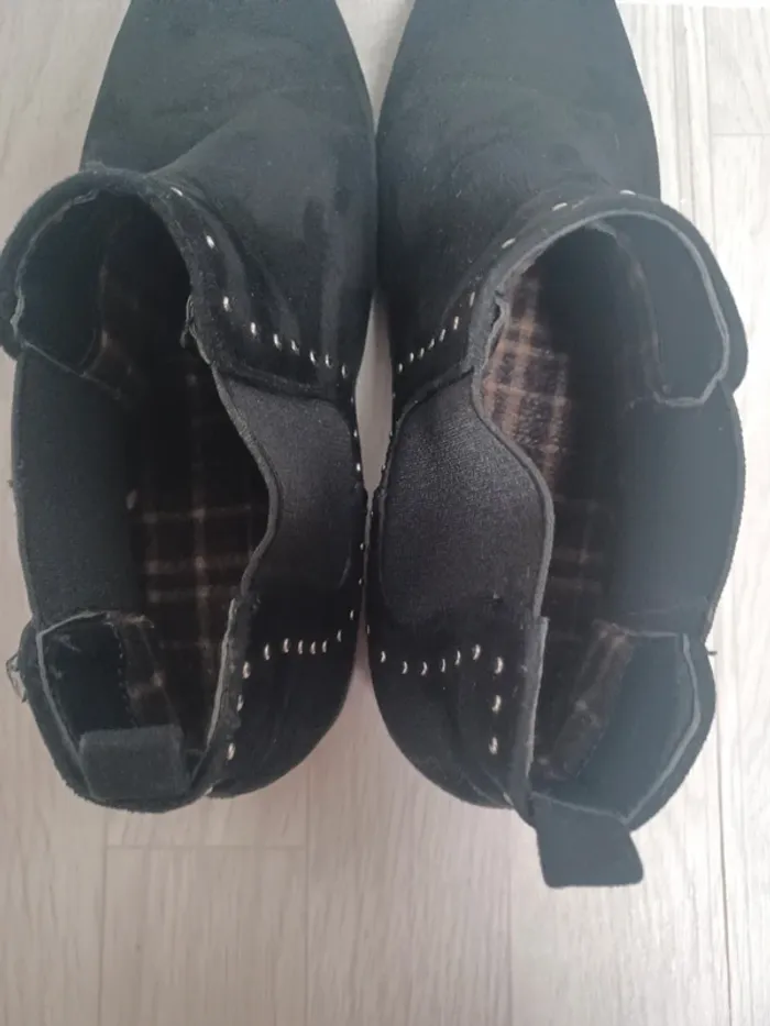 Bottine noire cloutée femme en velour - photo numéro 7