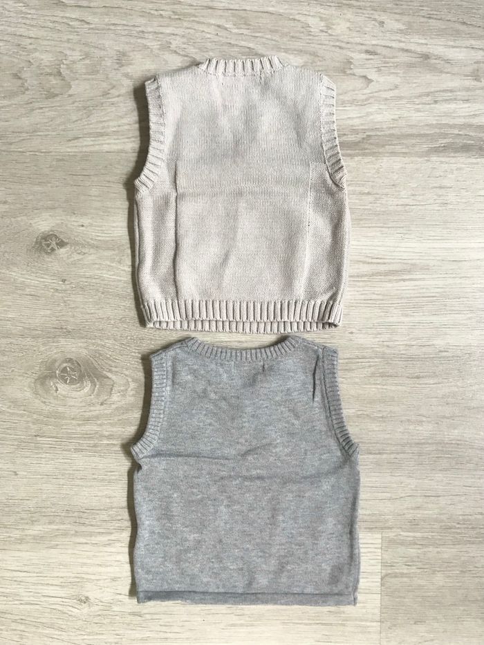 2 gilets 3 mois (Kitchoun-Bébérêve) - photo numéro 2
