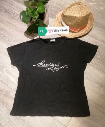 🌸Tee-shirt noir "precious delight Taille 4244 🌸
