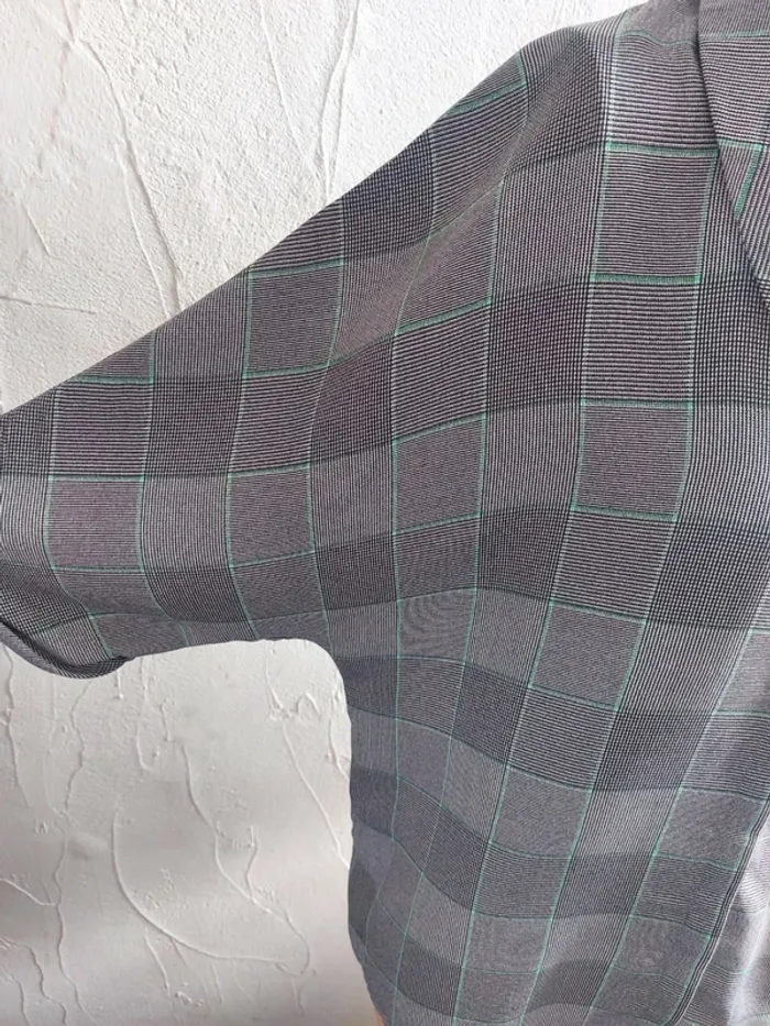 Chemisier à carreaux chic oversize Taille M - photo numéro 4