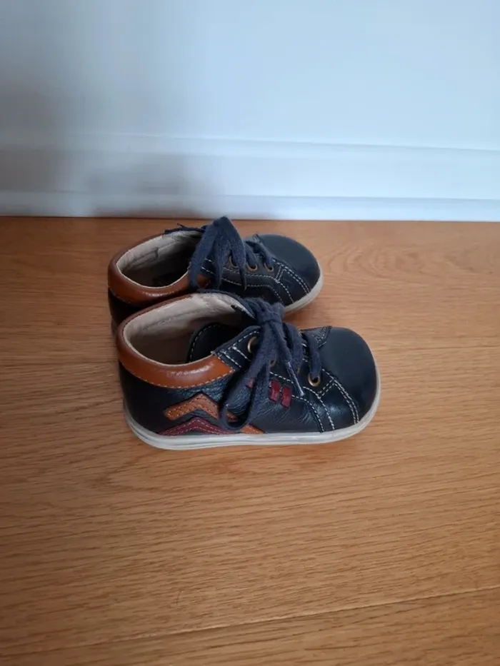 Chaussures bébé en cuir - 19 - très bon état - photo numéro 6