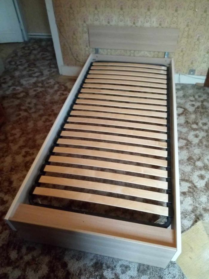 Lit +matelas 1 place