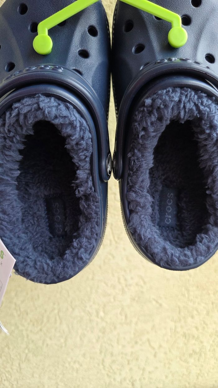 Crocs fourrées bleu marine pour enfant - photo numéro 4