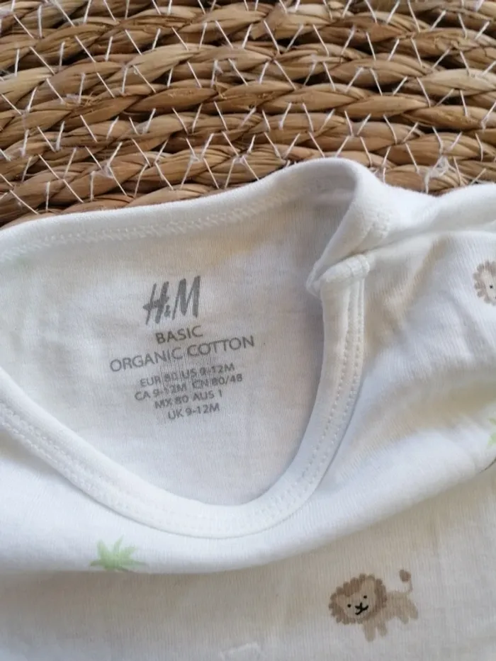 Body manches courtes - H&M - Taille 80 - photo numéro 2