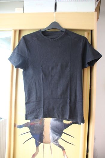 t-shirt noir