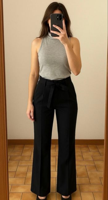 Haut à col roulé sans manche gris s