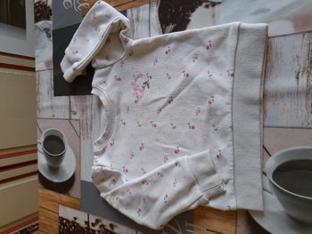 Pull à fleurs