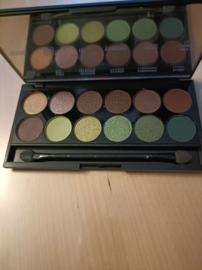 LOT DE 7 PALETTES SLEEK NEUVES - photo numéro 3