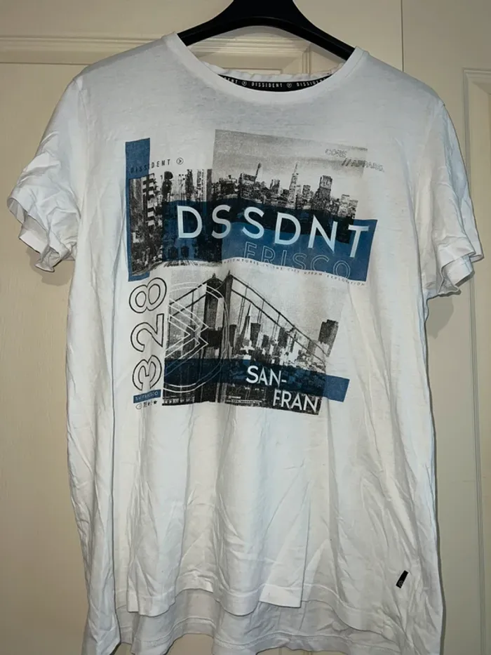 T-shirt Dissident