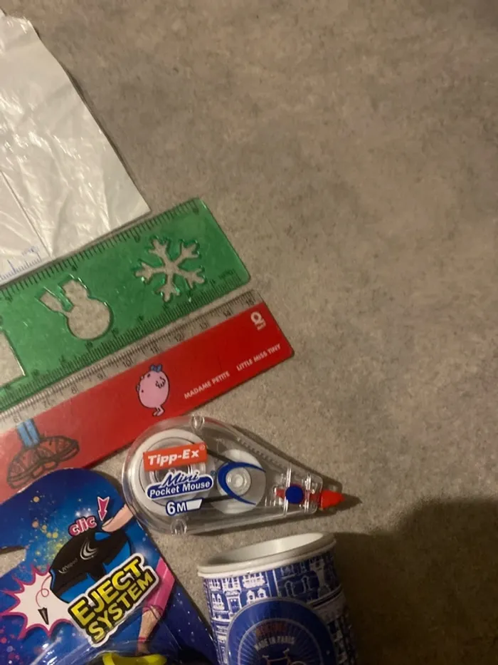 Lot de fournitures scolaires - photo numéro 8