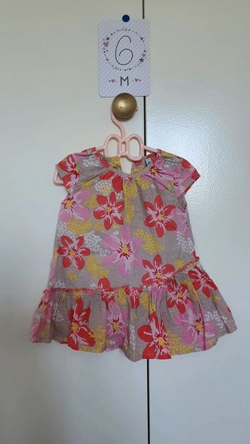 Robe à fleurs 🌸 6 mois