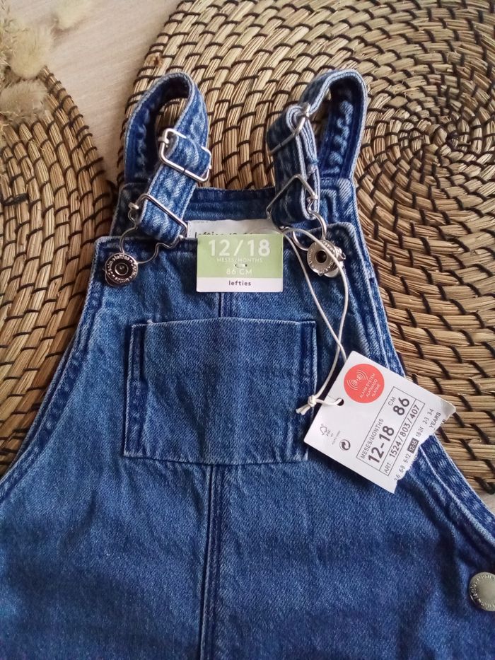 Salopette courte en jean + tee shirt blanc neufs Lefties taille 12/18 mois - photo numéro 3