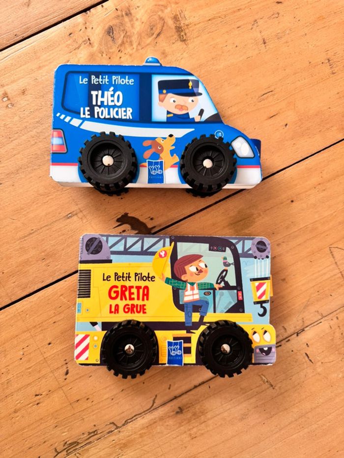 Lot de deux livre roulant