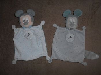 Lot de doudous Mickey (Disney)