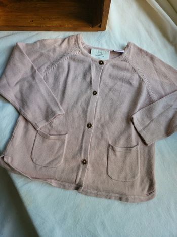 Gilet rose poudré boutons dorés 18 mois