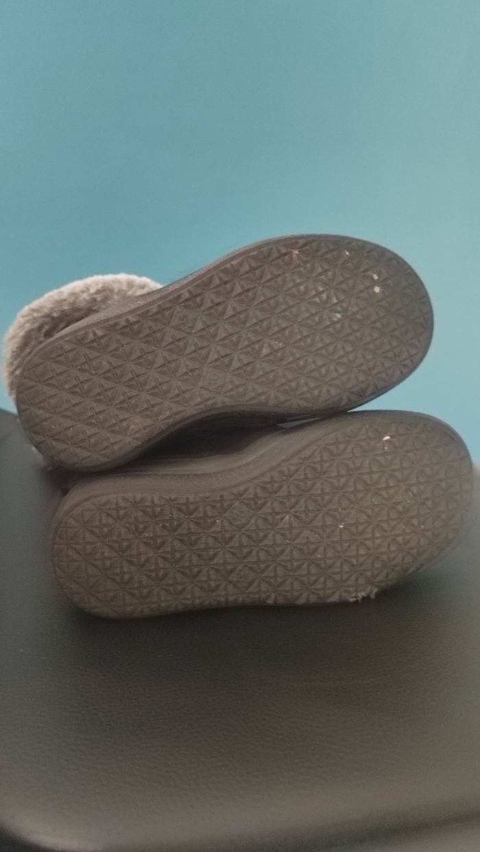 Bottes pointure 24 - photo numéro 6