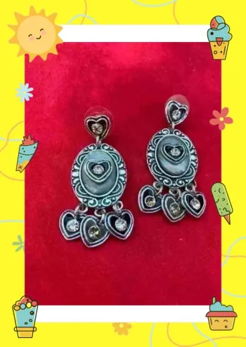 Boucles d'oreilles cœurs argentées noires