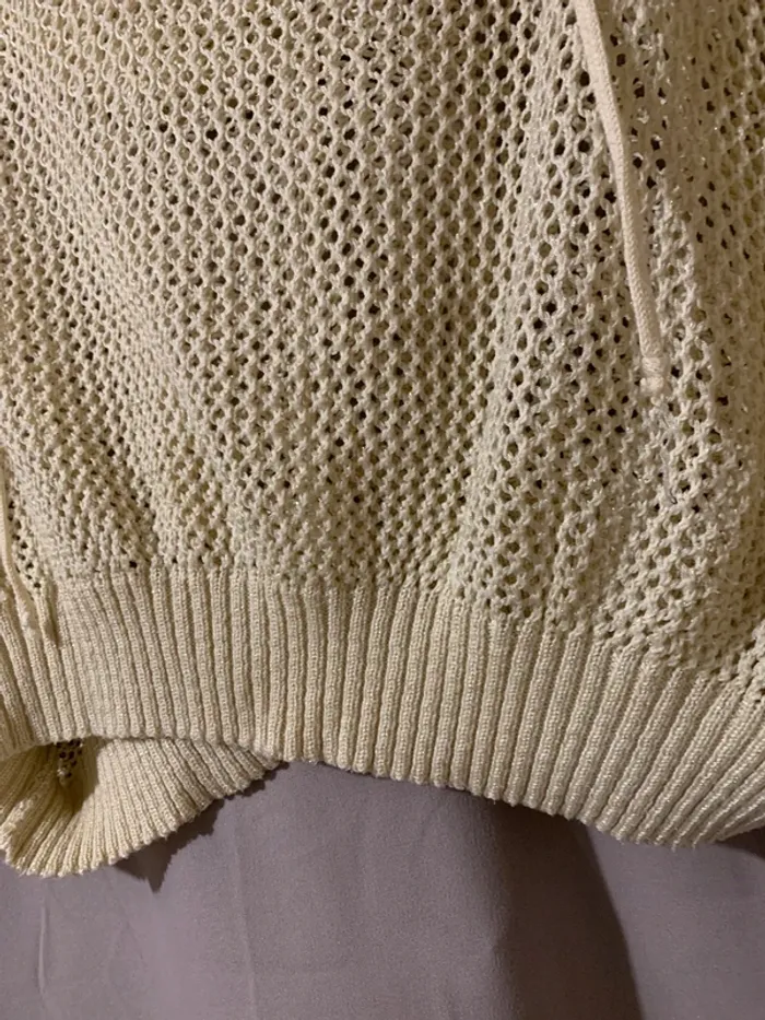 Haut beige pailletté - photo numéro 3