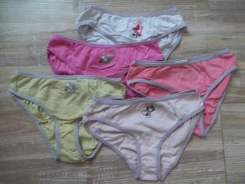 Lot 5 culottes assorties chat Kiabi 10/12 ans