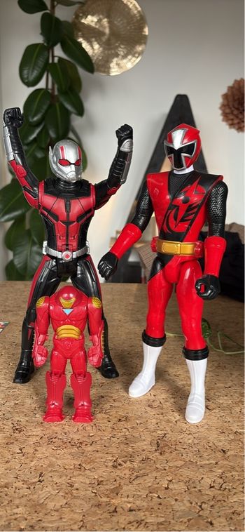 Figurines