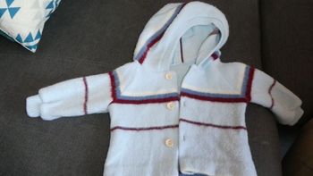 Gilet à capuche en laine – 3 mois