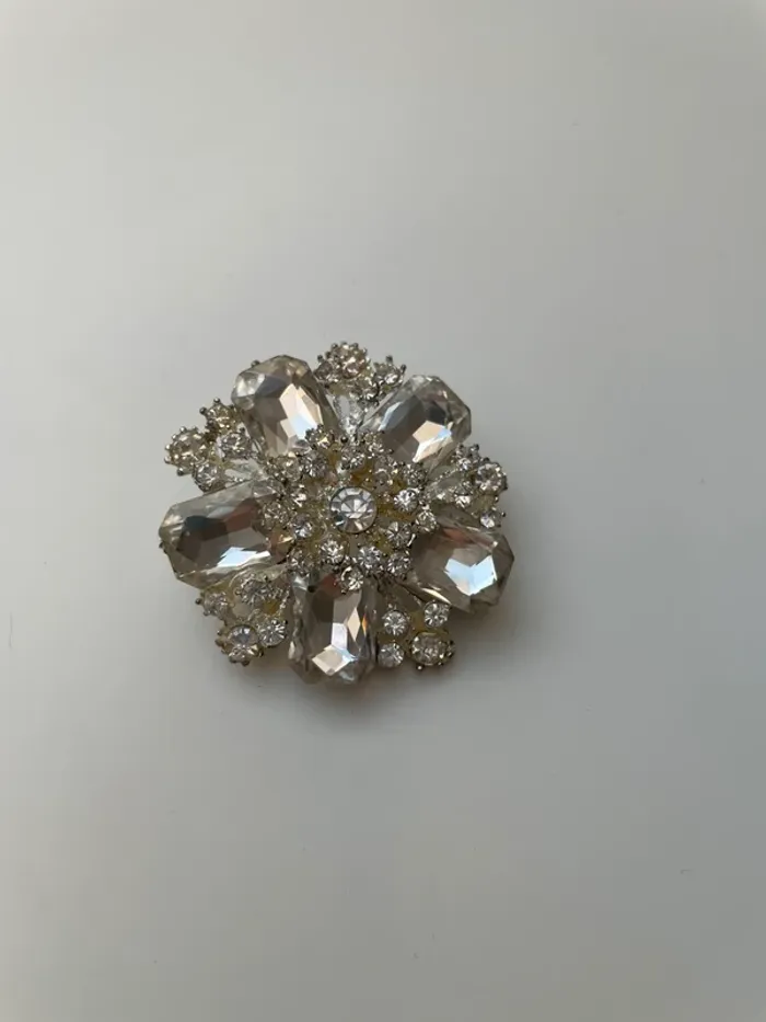 Broche - photo numéro 2