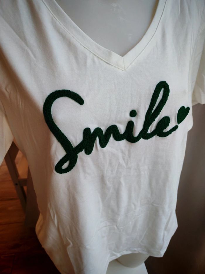 Manches courtes lettre smile 40 - photo numéro 4