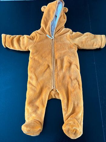 Combinaison taille 6 mois orchestra