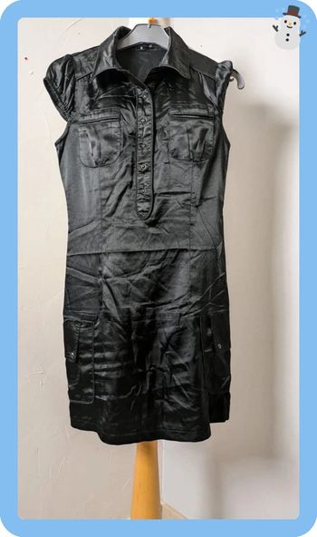 Robe brillante noire