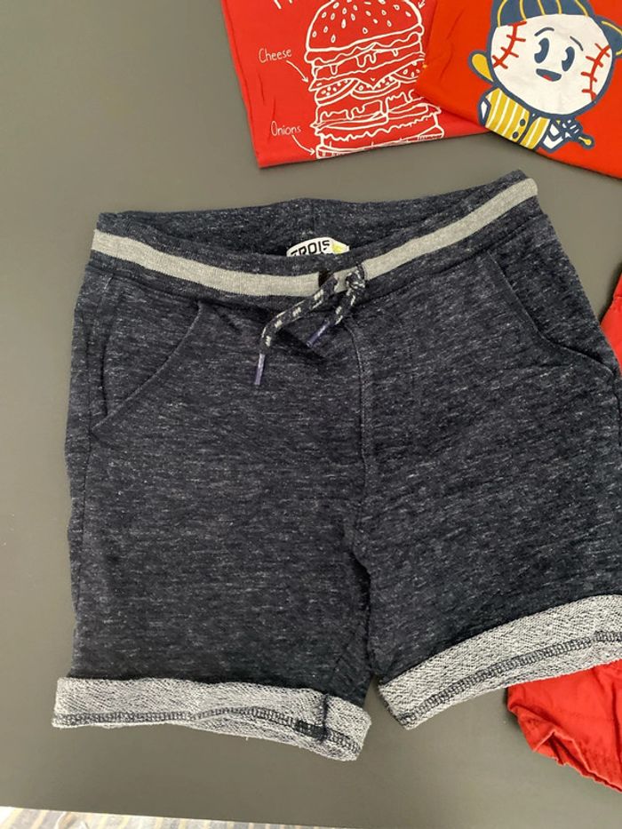 Lot 8 ans 2 shorts 3 t-shirt kiabi - photo numéro 2