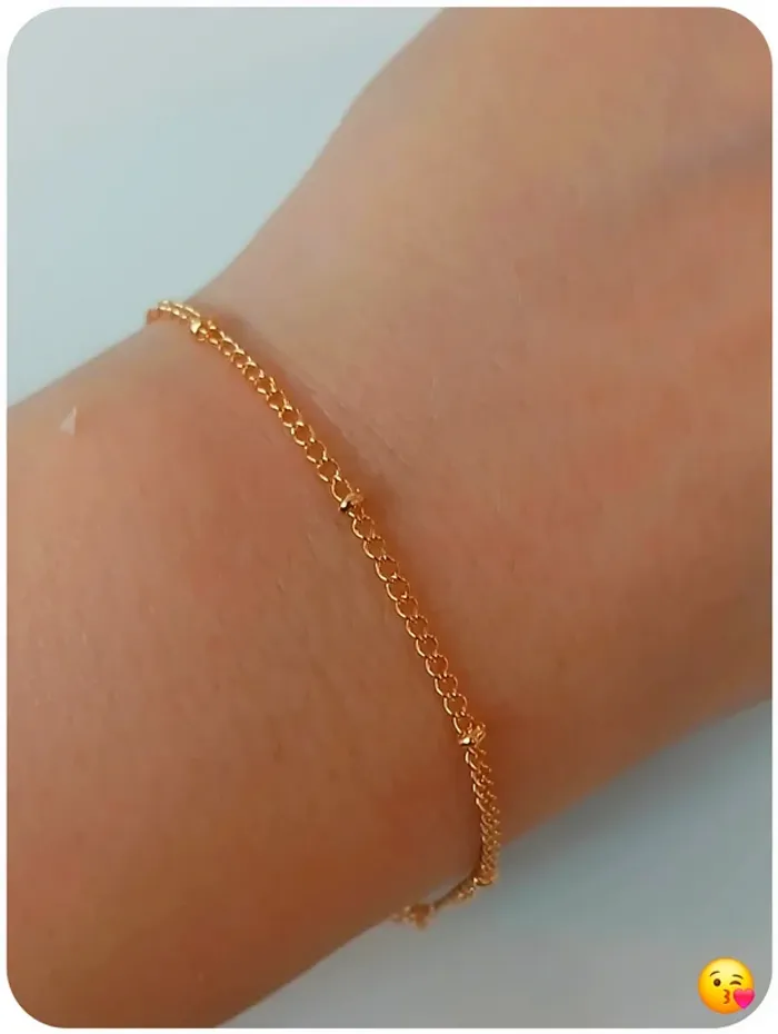Bracelet doré élégant tendance féminine - photo numéro 4