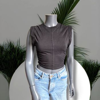 Top court - noir - bershka - très bon état