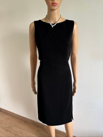 Robe noire sans manches 123 taille française 42 jamais portée