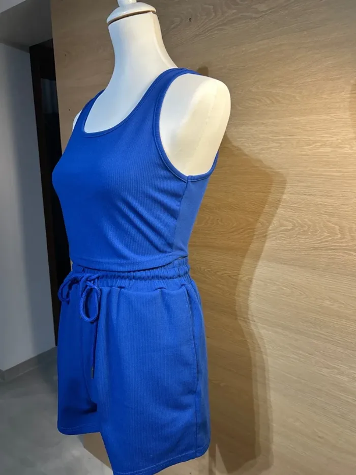 Ensemble femme S - photo numéro 3