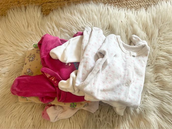 Fille 👧🏻 Lot 9 pyjamas + 5 offerts taille 3 mois fille - photo numéro 6