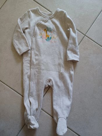 Pyjama une pièce 68 cm neuf