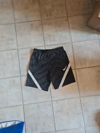 Short Nike