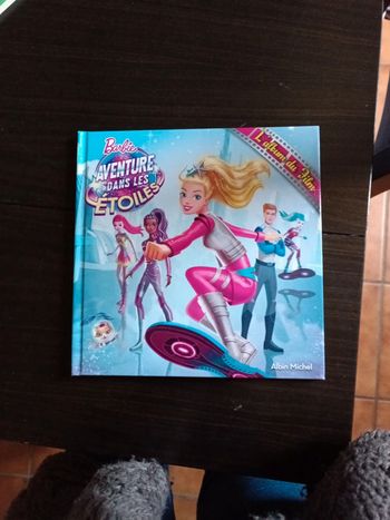 Livre Barbie aventure dans les étoiles