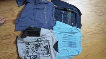 tee-shirts