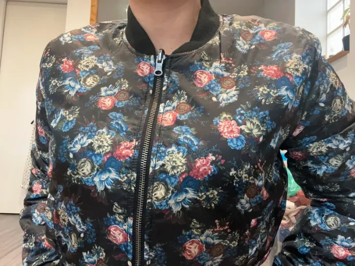 Bomber noir fleurs réversible american eagle - photo numéro 5