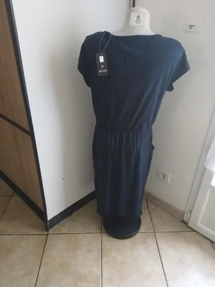 Robe taille Française 42/44 neuve - coton/modal - photo numéro 4
