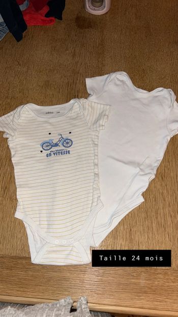 Body taille 24 mois