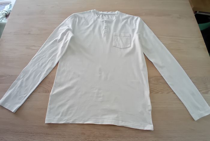 Lot 5 t-shirts garçon 16 ans - Très bon état - photo numéro 3