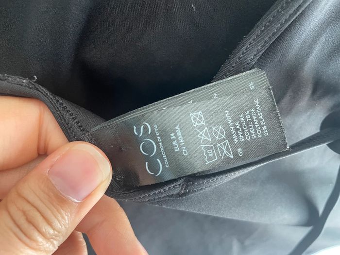 Maillot une pièce noir COS cache-cœur - photo numéro 5