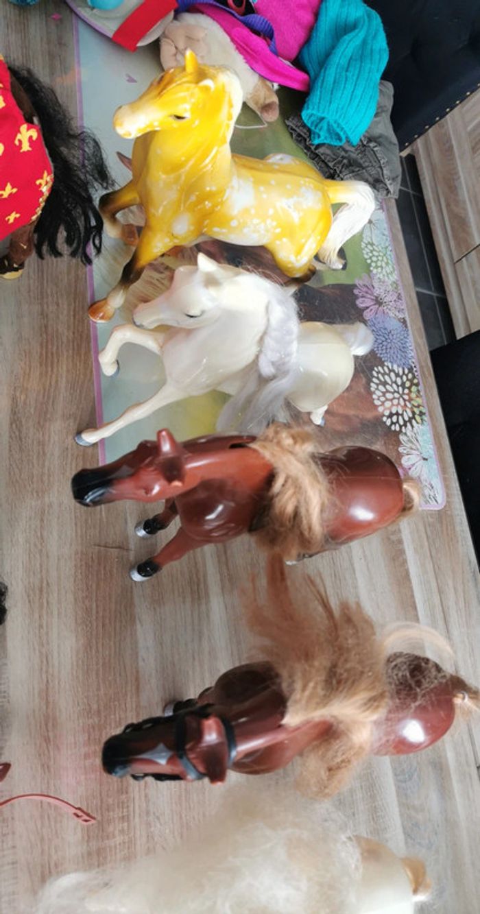 Lot jouet chevaux - photo numéro 4