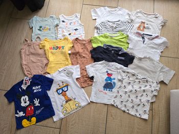 Lot 9 mois vêtements