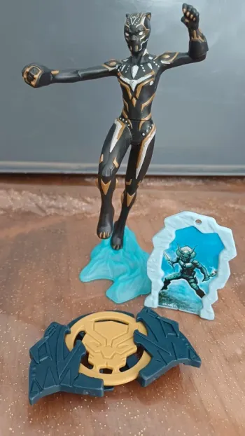 Figurine Marvel black panthère